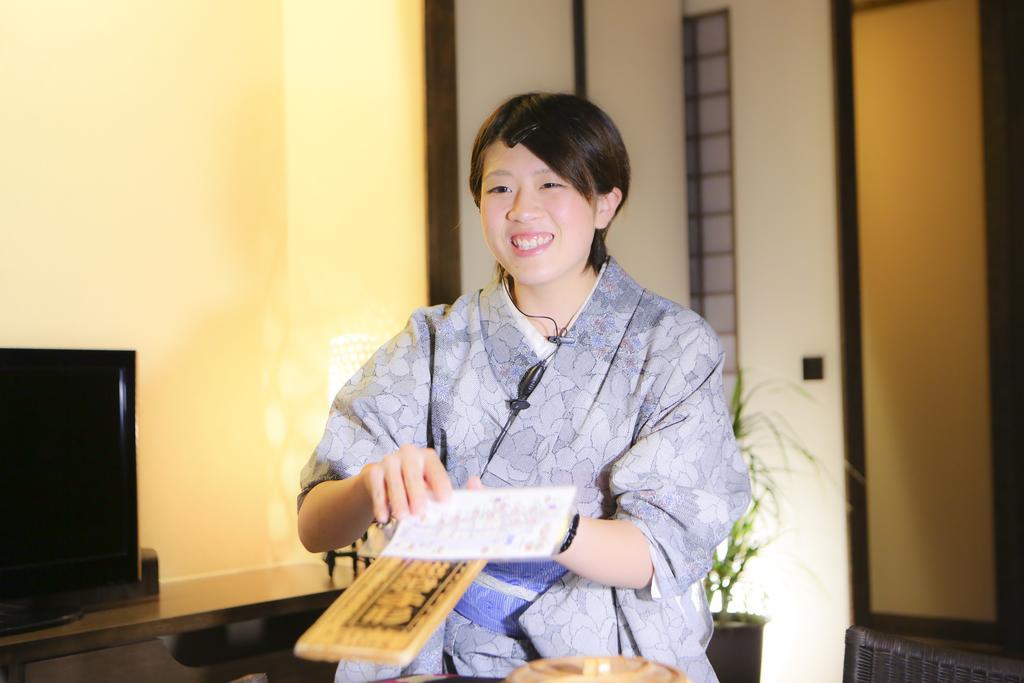 Sakaeya Hotel Yamanouchi  Ngoại thất bức ảnh